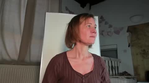 Snapshot of lola_belgium chatting on March 2025 04:32:02 PM lola_belgium online show from March 2025 04:32:02 PM