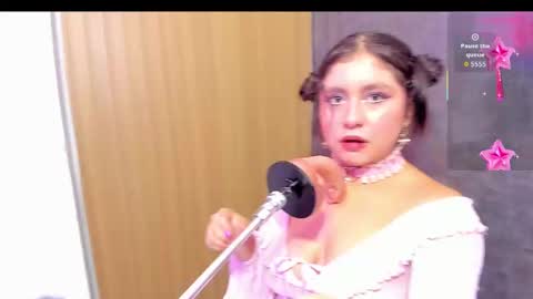 lola online show from October 2025 11:31:02 AM