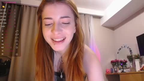 Lola online show from March 2025 06:44:01 PM