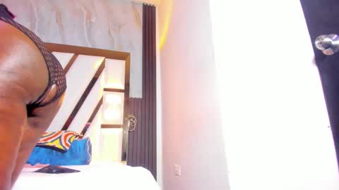 Lola online show from November 2025 11:34:01 AM