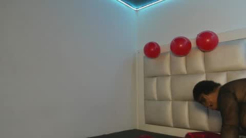 Snapshot of lola_js chatting on May 2026 12:04:02 PM lola_js online show from May 2026 12:04:02 PM