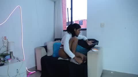 lola_lustrum online show from July 2026 04:16:01 PM