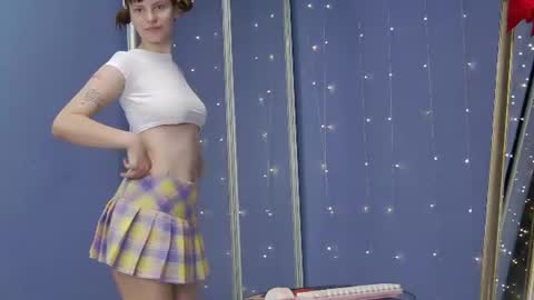 Lola online show from July 2026 12:19:02 PM