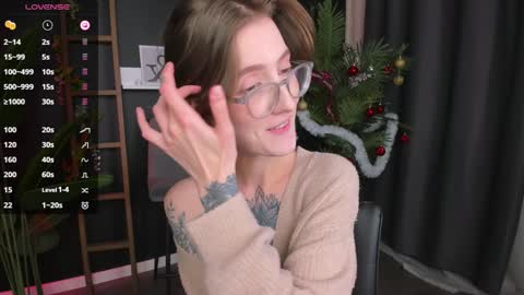 Snapshot of lola_missy chatting on December 2024 05:42:01 AM Lola online show from December 2024 05:42:01 AM