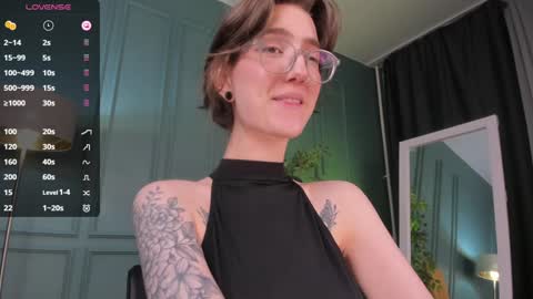 Snapshot of lola_missy chatting on January 2025 05:45:02 AM Lola online show from January 2025 05:45:02 AM