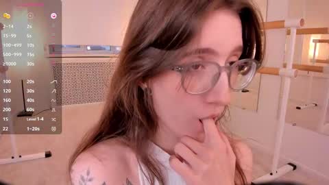 Snapshot of lola_missy chatting on October 2025 05:17:02 AM Lola online show from October 2025 05:17:02 AM