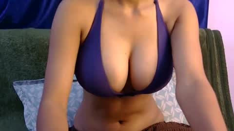 lolaa online show from May 2026 08:22:01 AM