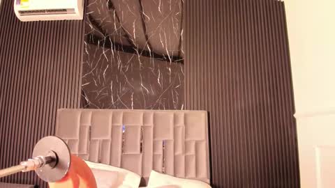 Lola Angel online show from January 2026 07:50:01 PM