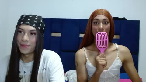 lolabloomx online show from May 2026 12:18:01 AM