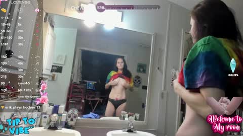 Lola online show from December 2024 03:47:01 PM