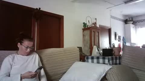 Snapshot of lolahueso chatting on February 2025 09:36:02 AM LOLA HUESO y ERIC online show from February 2025 09:36:02 AM