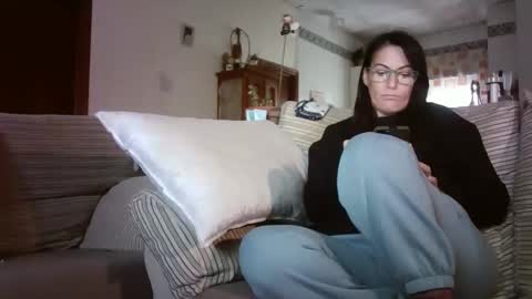 Snapshot of lolahueso chatting on January 2026 09:35:01 AM LOLA HUESO y ERIC online show from January 2026 09:35:01 AM