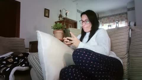 Snapshot of lolahueso chatting on February 2026 09:39:01 AM LOLA HUESO y ERIC online show from February 2026 09:39:01 AM