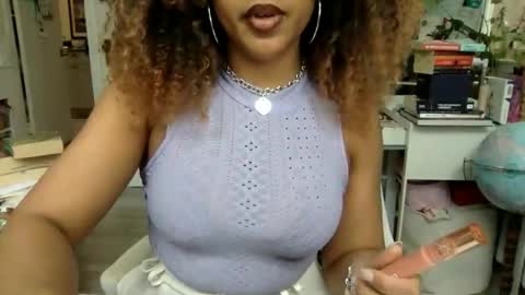 Lola Lustful online show from May 2026 02:01:02 PM