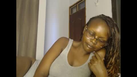 lolamia7 online show from February 2025 07:42:02 AM