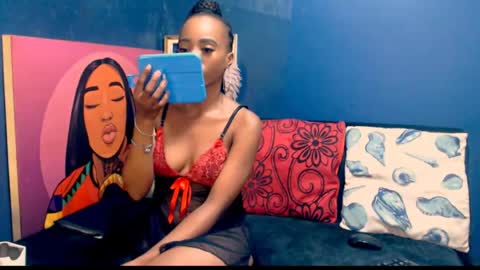 lolasavagexo online show from July 2026 05:37:01 PM