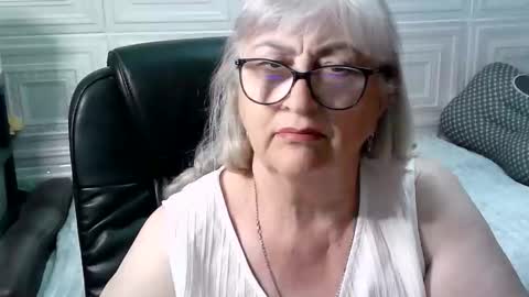 LolkaAlyss online show from May 2026 08:39:01 PM