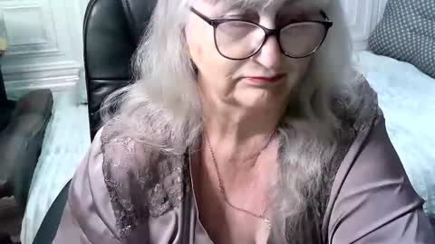 LolkaAlyss online show from May 2026 08:27:02 PM