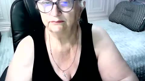 LolkaAlyss online show from May 2026 08:00:02 AM