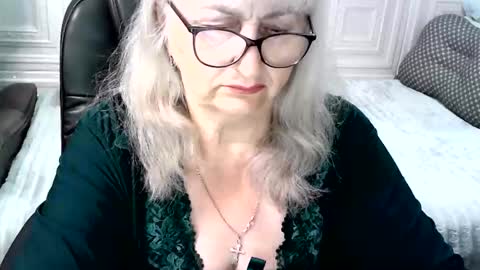 LolkaAlyss online show from June 2026 06:25:01 AM