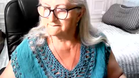 LolkaAlyss online show from July 2026 09:43:01 PM
