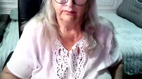 LolkaAlyss online show from July 2026 04:42:02 PM
