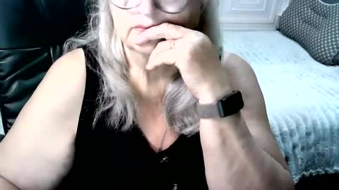 LolkaAlyss online show from July 2026 03:48:02 PM