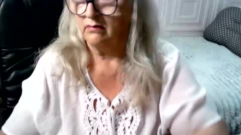 LolkaAlyss online show from July 2026 10:27:01 PM