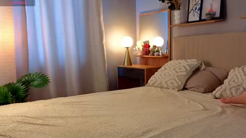Lola online show from May 2026 10:44:01 AM
