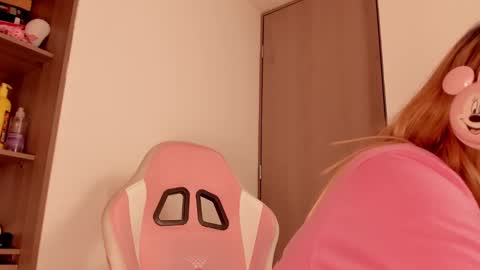 Lolly  online show from March 2025 03:05:02 AM