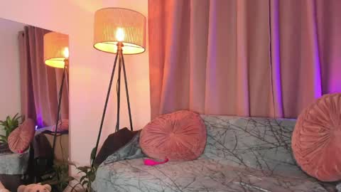 Snapshot of lolly_js_ chatting on May 2026 01:46:01 AM Lolly online show from May 2026 01:46:01 AM
