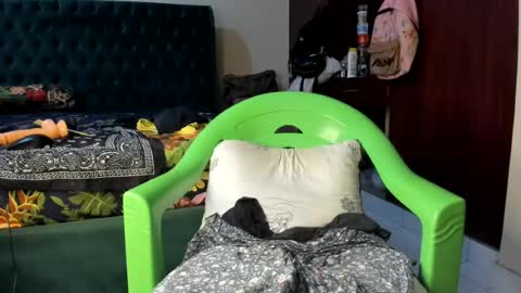 lolly_preety online show from June 2026 01:54:02 PM
