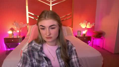 Loli online show from May 2026 07:37:01 AM
