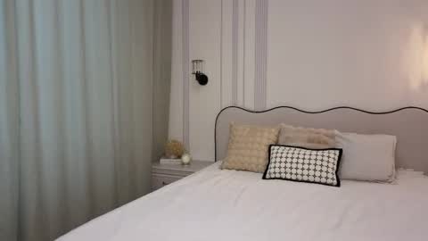 lolly_turner online show from May 2026 05:01:02 AM