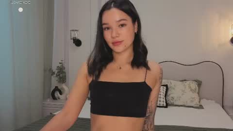 lolly_turner online show from July 2026 04:30:01 AM