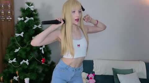 Snapshot of lollypollie chatting on February 2026 02:28:01 AM Lolly online show from February 2026 02:28:01 AM