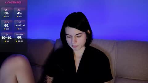 Elly online show from January 2026 07:17:01 PM