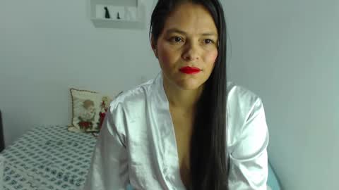 Snapshot of lolyta_mature1 chatting on December 2024 10:43:02 PM Lolyta mature1 online show from December 2024 10:43:02 PM
