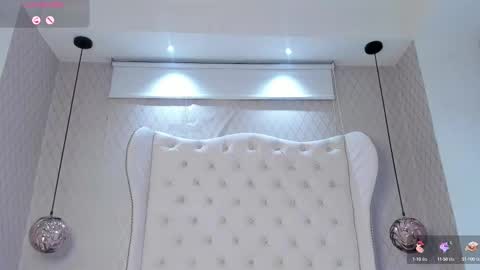 Snapshot of lolyyuno chatting on September 2025 02:44:01 AM Loly online show from September 2025 02:44:01 AM