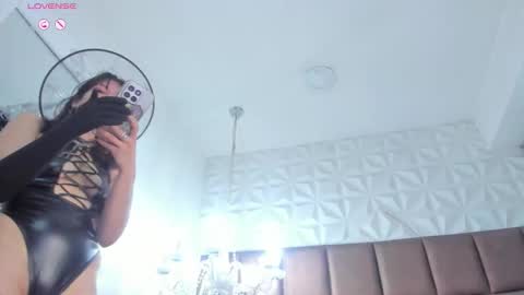 Snapshot of lolyyuno chatting on October 2025 03:27:01 AM Loly online show from October 2025 03:27:01 AM