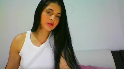 Snapshot of lomaslindosoyyo chatting on January 2025 11:31:01 PM estehfania online show from January 2025 11:31:01 PM