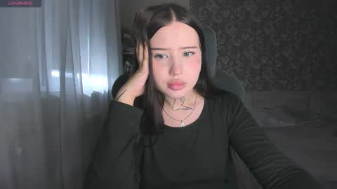 lona online show from September 2025 10:04:02 AM