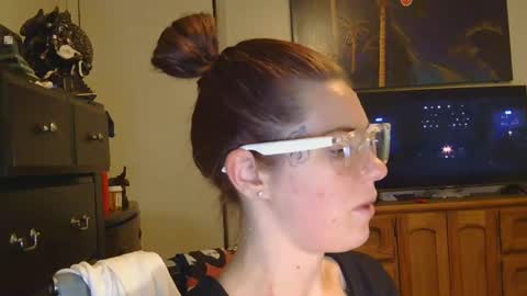 london lovesss online show from September 2025 05:01:02 AM