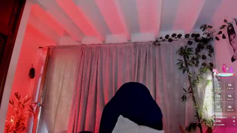 Jennifer  online show from July 2026 09:17:02 PM