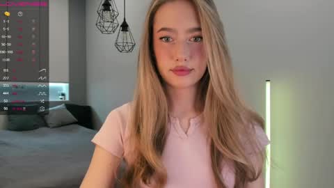 Snapshot of longoriaeva chatting on May 2026 04:03:02 PM Eva online show from May 2026 04:03:02 PM