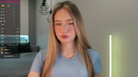 Snapshot of longoriaeva chatting on May 2026 03:40:01 PM Eva online show from May 2026 03:40:01 PM