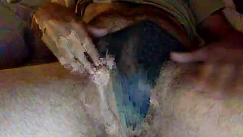Snapshot of longslimthick chatting on February 2025 04:15:01 AM longslimthick online show from February 2025 04:15:01 AM