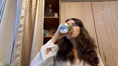 Snapshot of lonniegoldrup chatting on December 2025 08:09:02 AM Kelly u can call Kelik online show from December 2025 08:09:02 AM