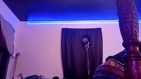 lookhim25 online show from May 2026 04:39:02 AM