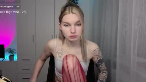 Snapshot of lookluna chatting on March 2026 03:01:01 AM Luna online show from March 2026 03:01:01 AM